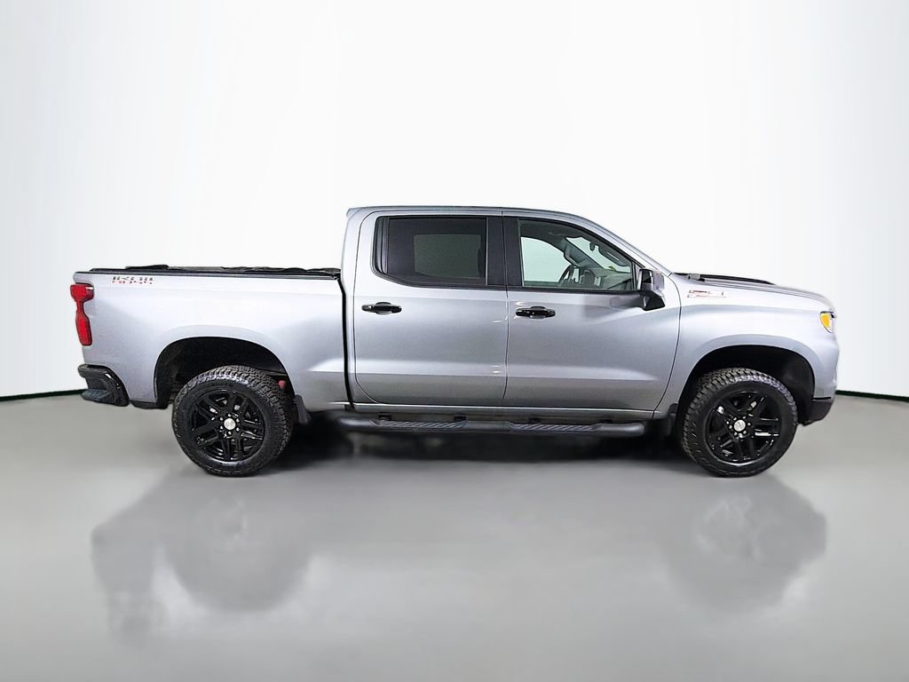 Used 2025 Chevrolet Silverado 1500 LT Trail Boss w/ Convenience Package II AWD/4WD image 5