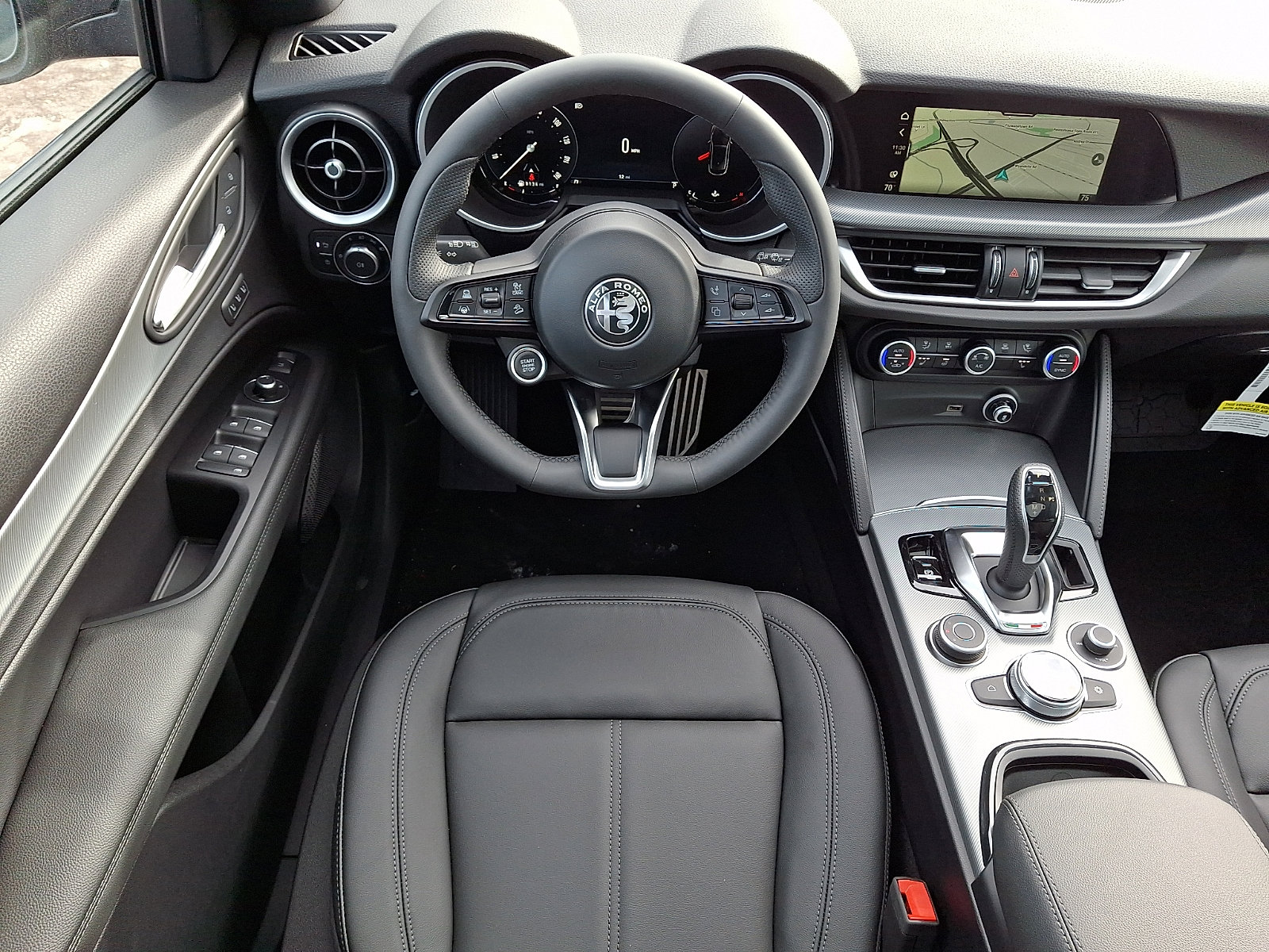 New 2026 Alfa Romeo Stelvio Sprint w/ Convenience Package image 7