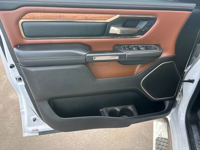 Used 2022 RAM 1500 Limited w/ Body Color Bumper Group AWD/4WD image 10