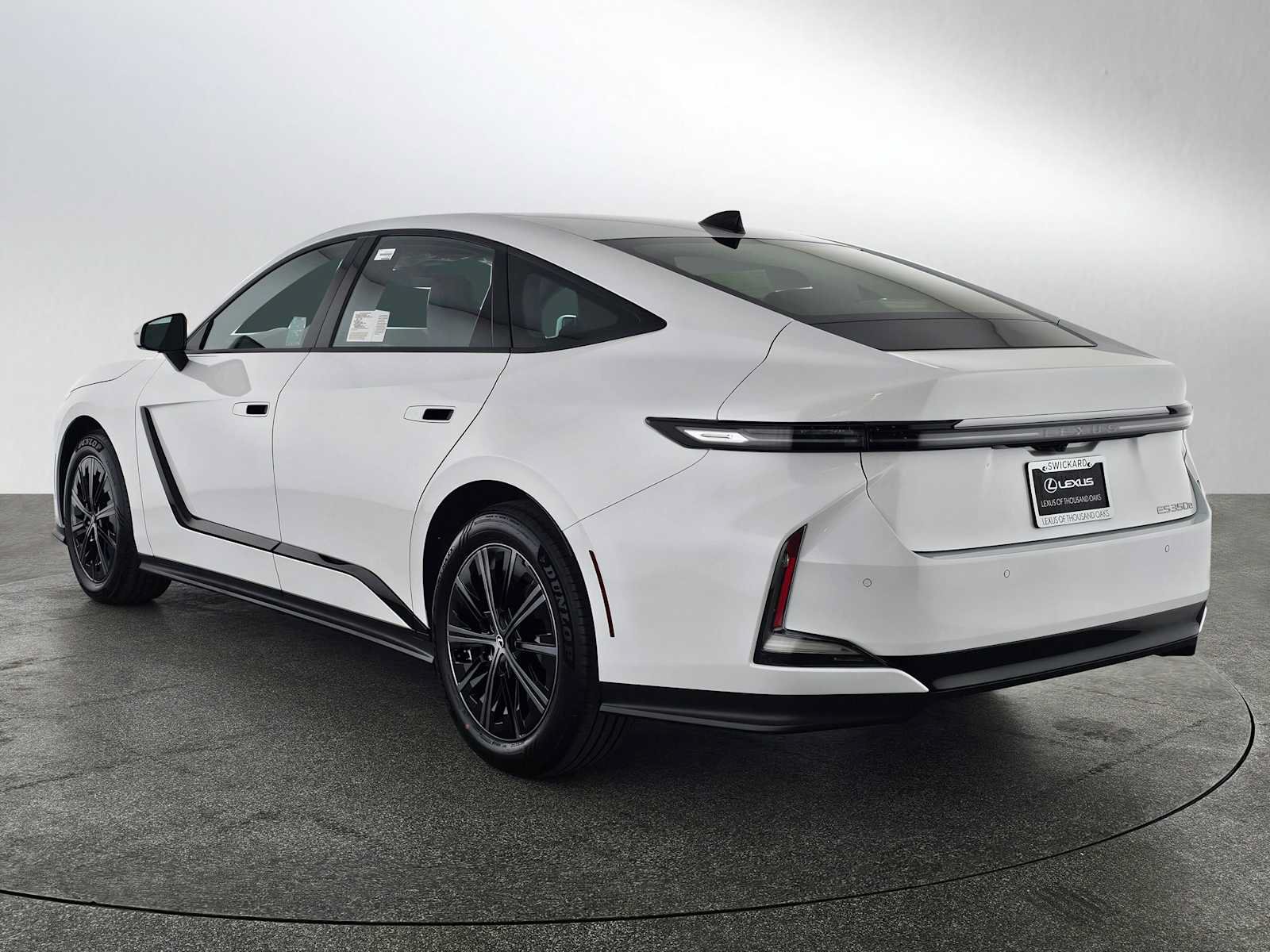 New 2026 Lexus ES 350e FWD image 5