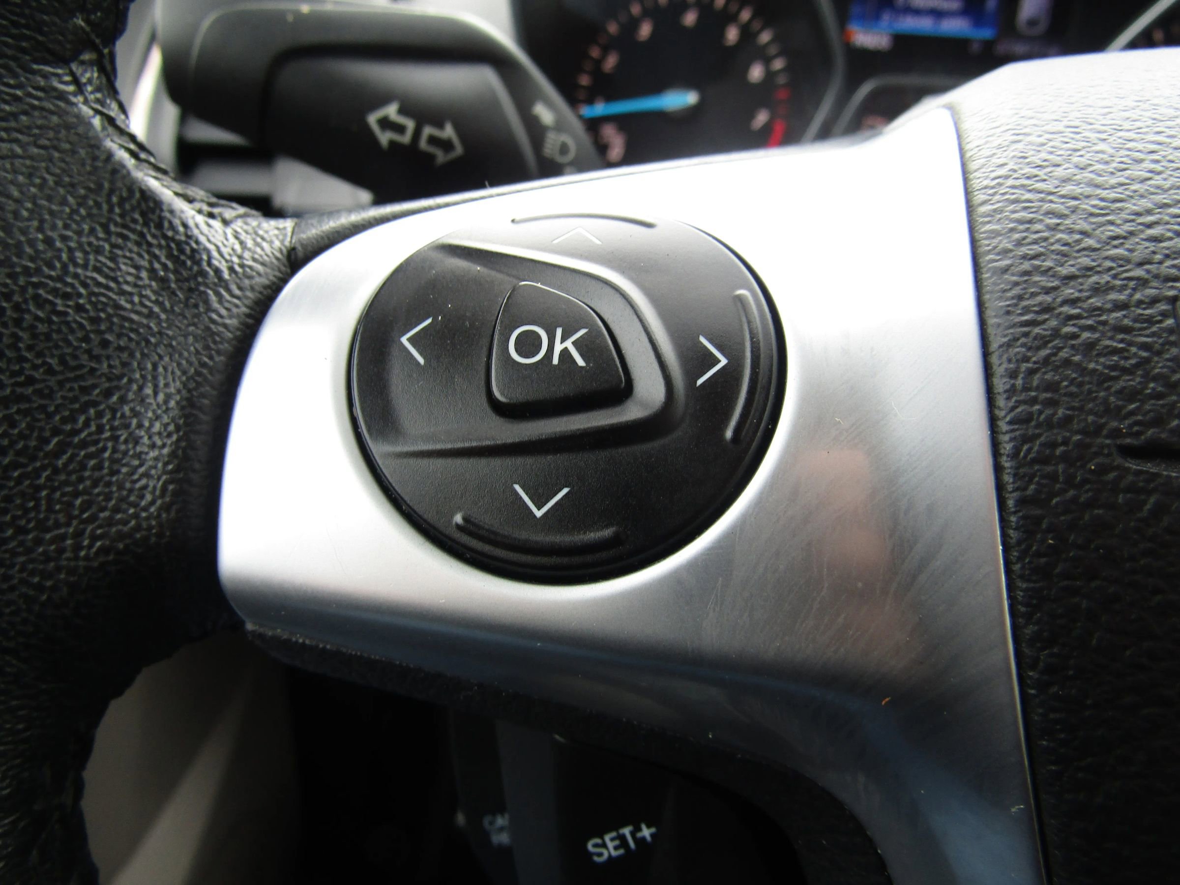 Used 2016 Ford Escape Titanium image 33