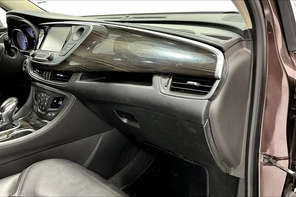 Used 2020 Buick Envision Essence image 19