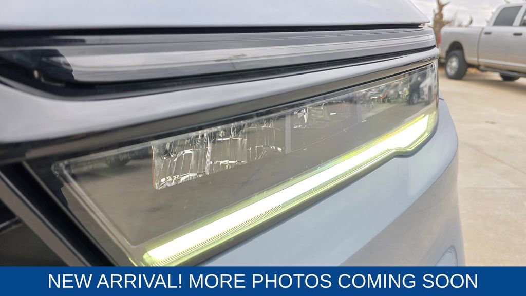 Used 2025 Honda Pilot Black Edition image 9