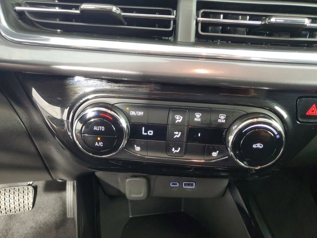 Used 2026 Chevrolet Trax ACTIV FWD image 19