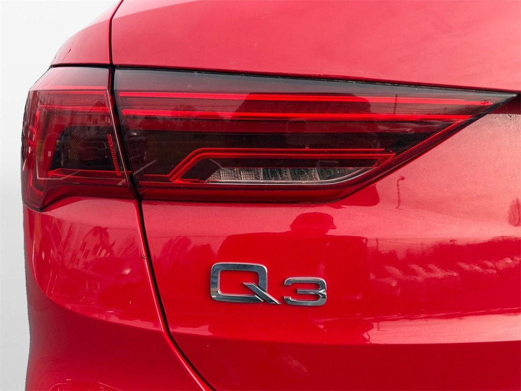 Used 2023 Audi Q3 2.0T Premium image 21