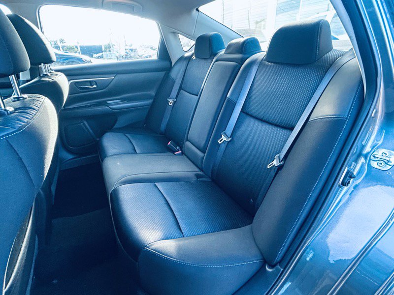 Used 2016 Nissan Altima 2.5 SR image 11