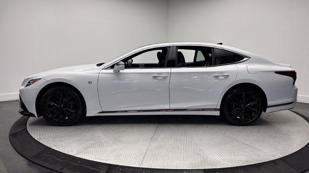 Used 2022 Lexus LS 500 F Sport AWD/4WD image 4