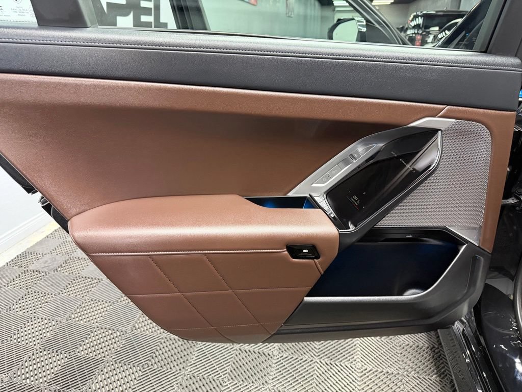 Used 2026 BMW 740i xDrive AWD/4WD image 42