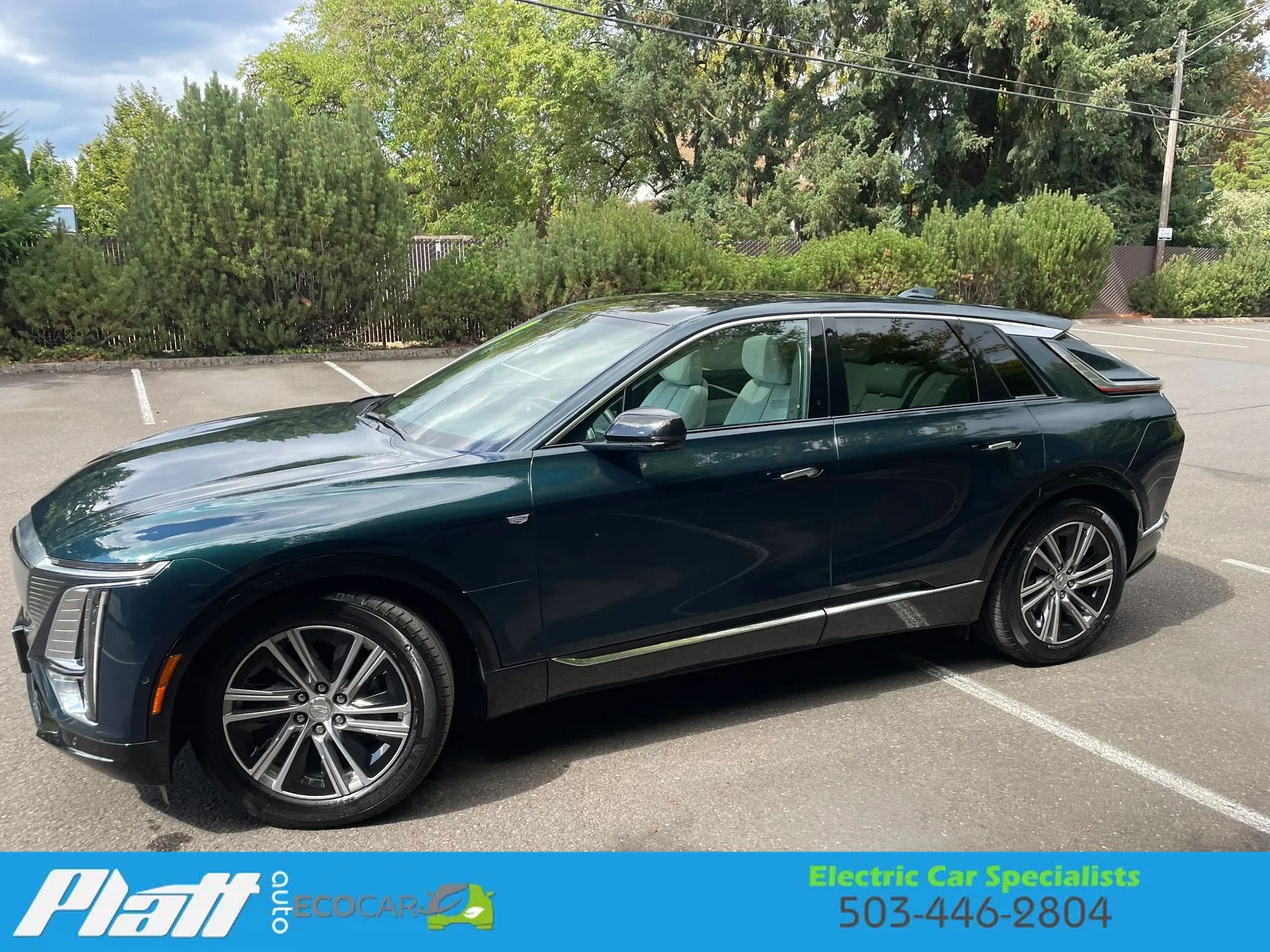 Used 2024 Cadillac Lyriq Luxury AWD/4WD image 4