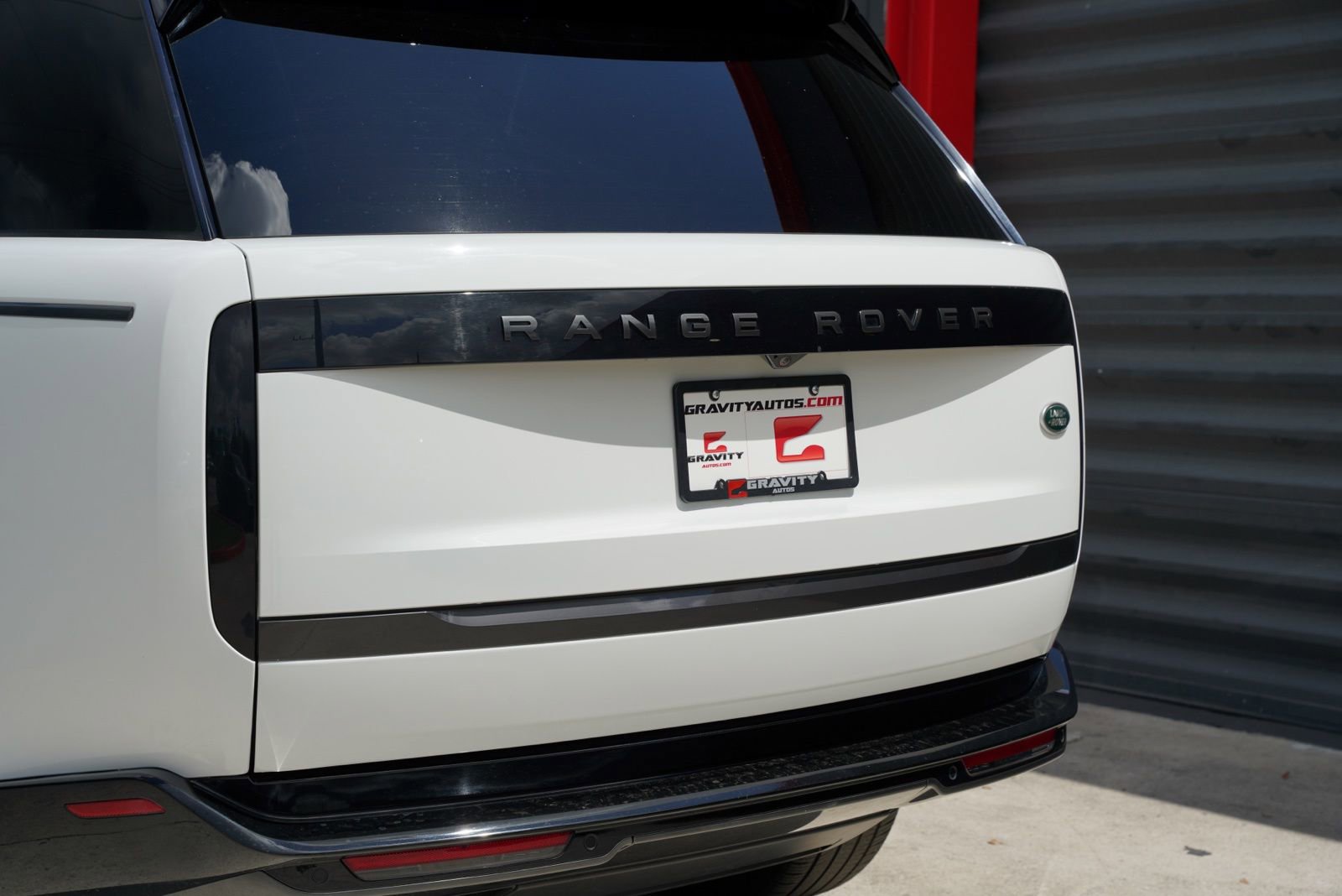 Used 2023 Land Rover Range Rover Long Wheelbase SE AWD/4WD image 9