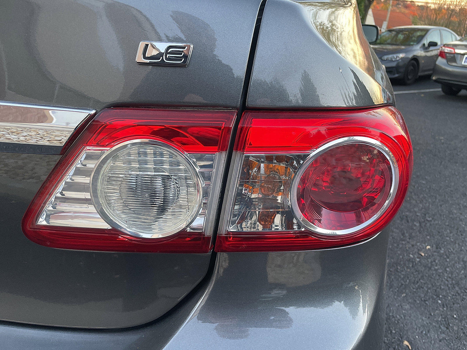 Used 2013 Toyota Corolla LE image 18