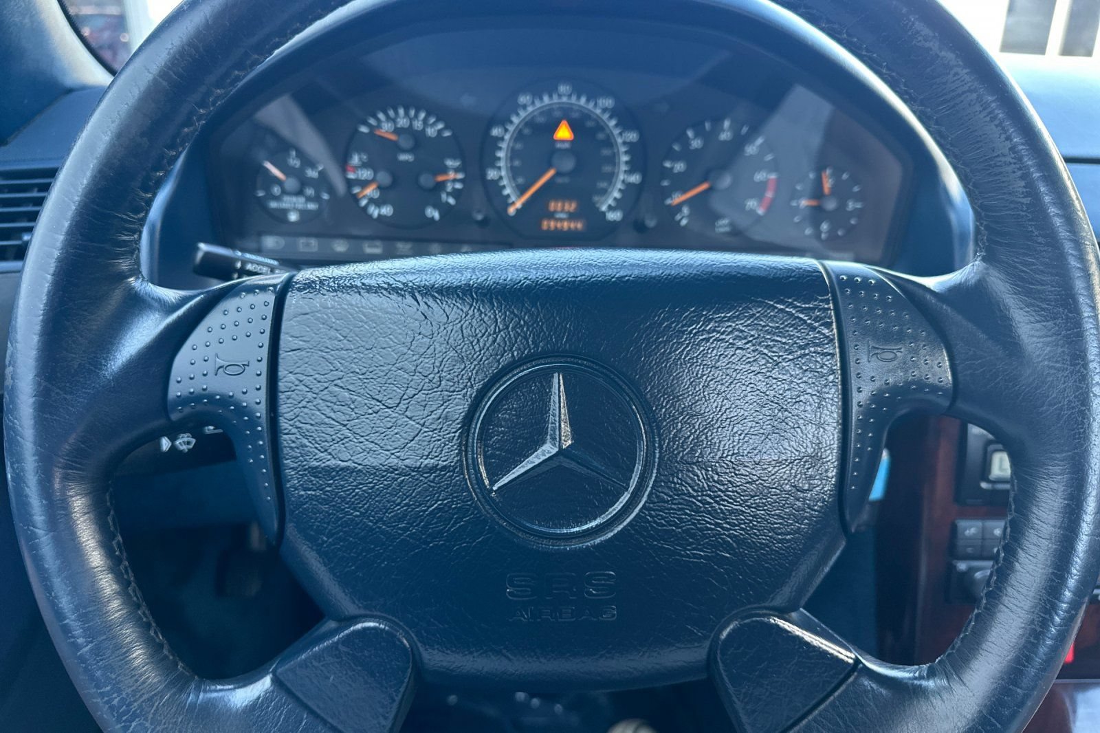 Used 1997 Mercedes-Benz SL 500 image 32