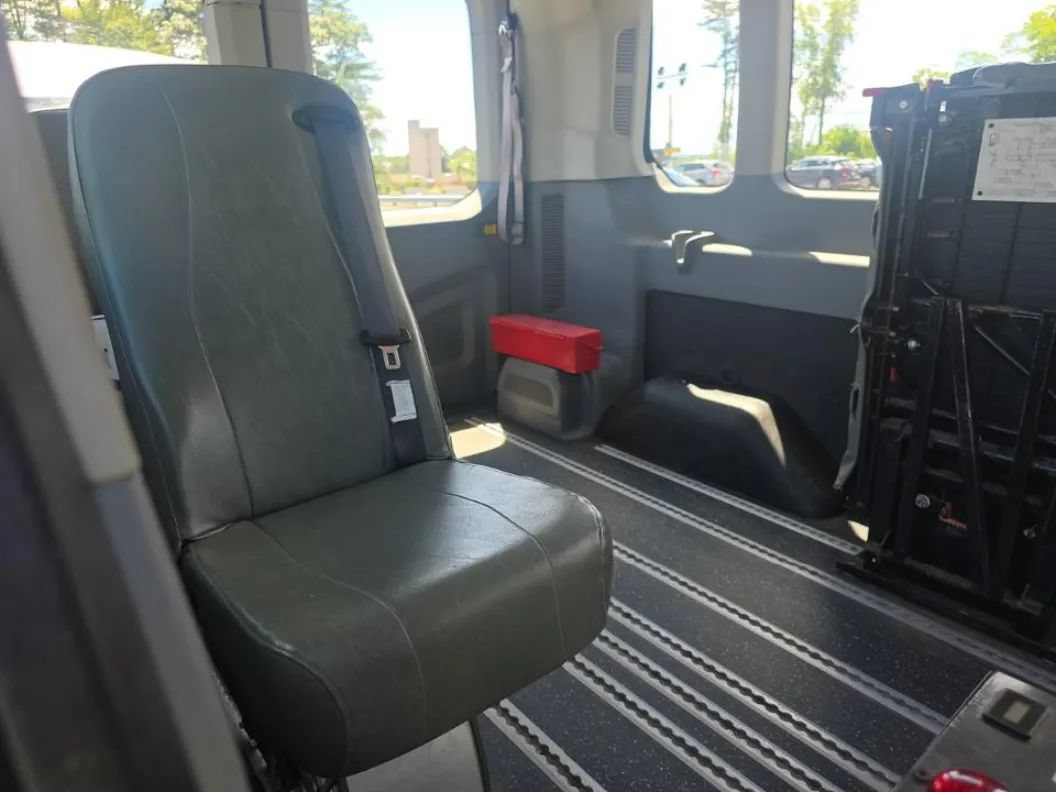 Used 2018 Ford Transit 350 XL RWD image 13