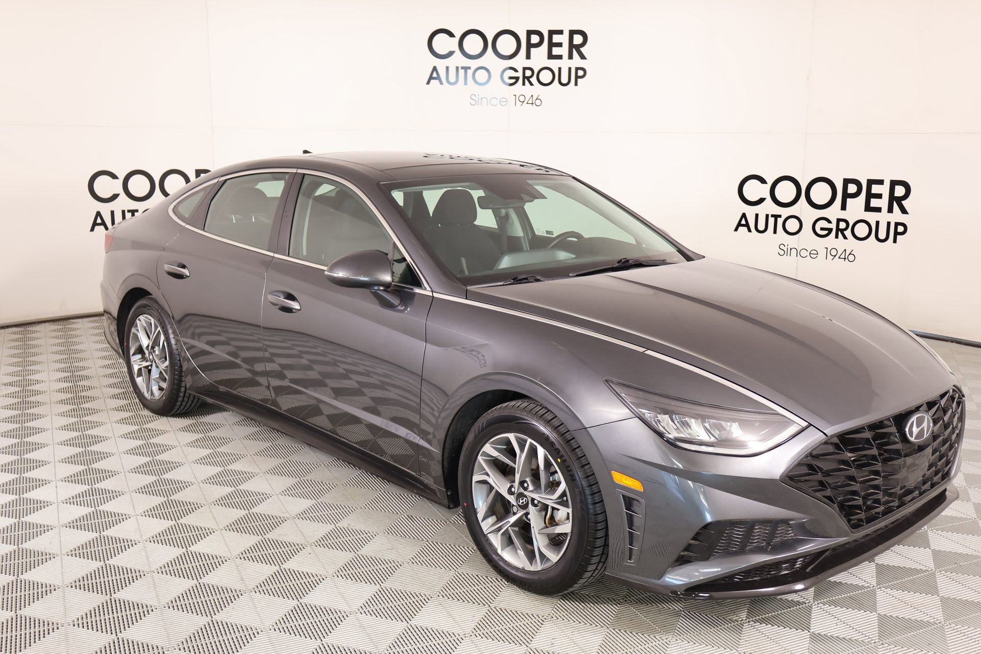 Used 2023 Hyundai Sonata SEL w/ Convenience Package image 1