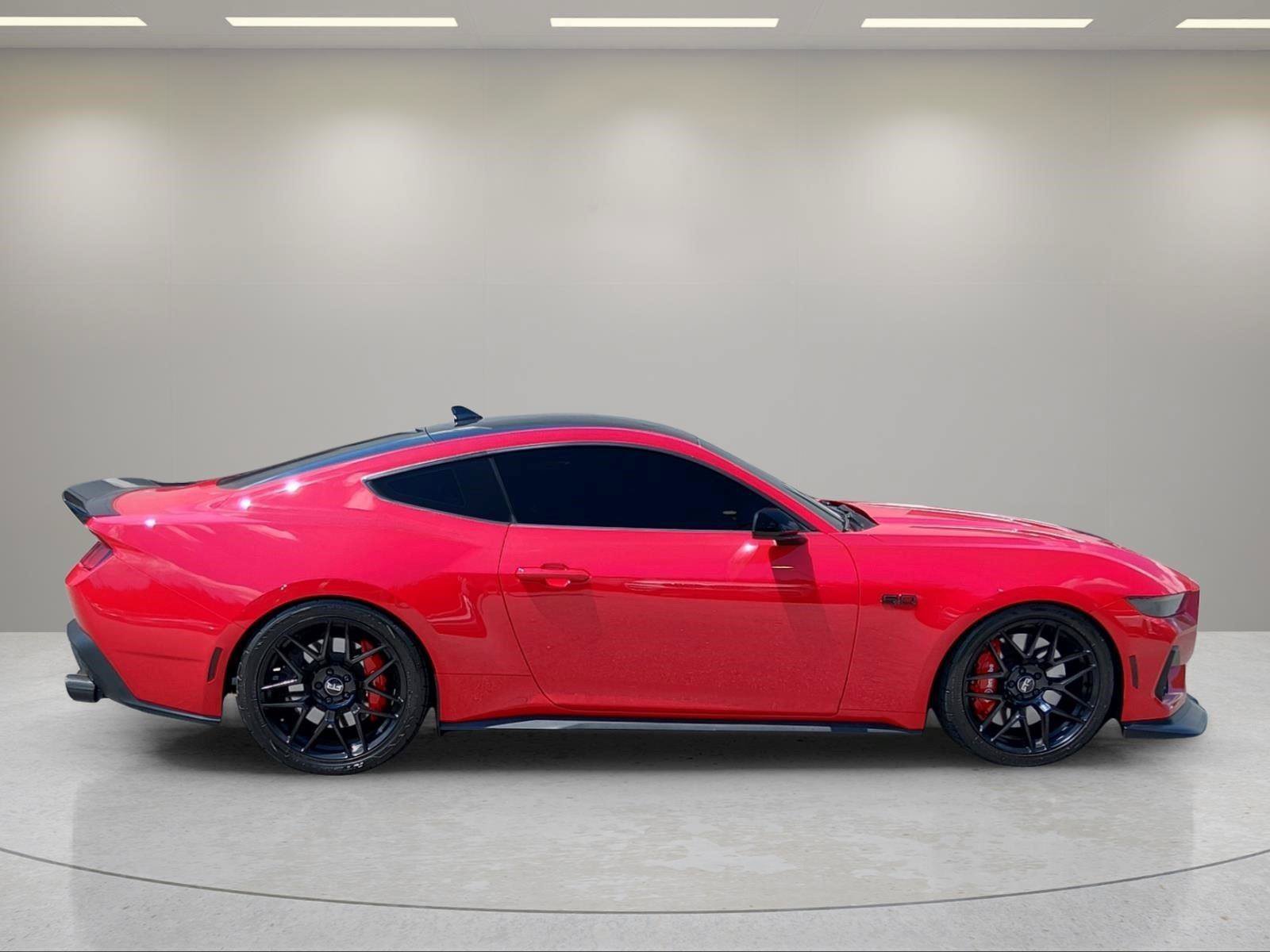 Used 2024 Ford Mustang GT RWD image 6
