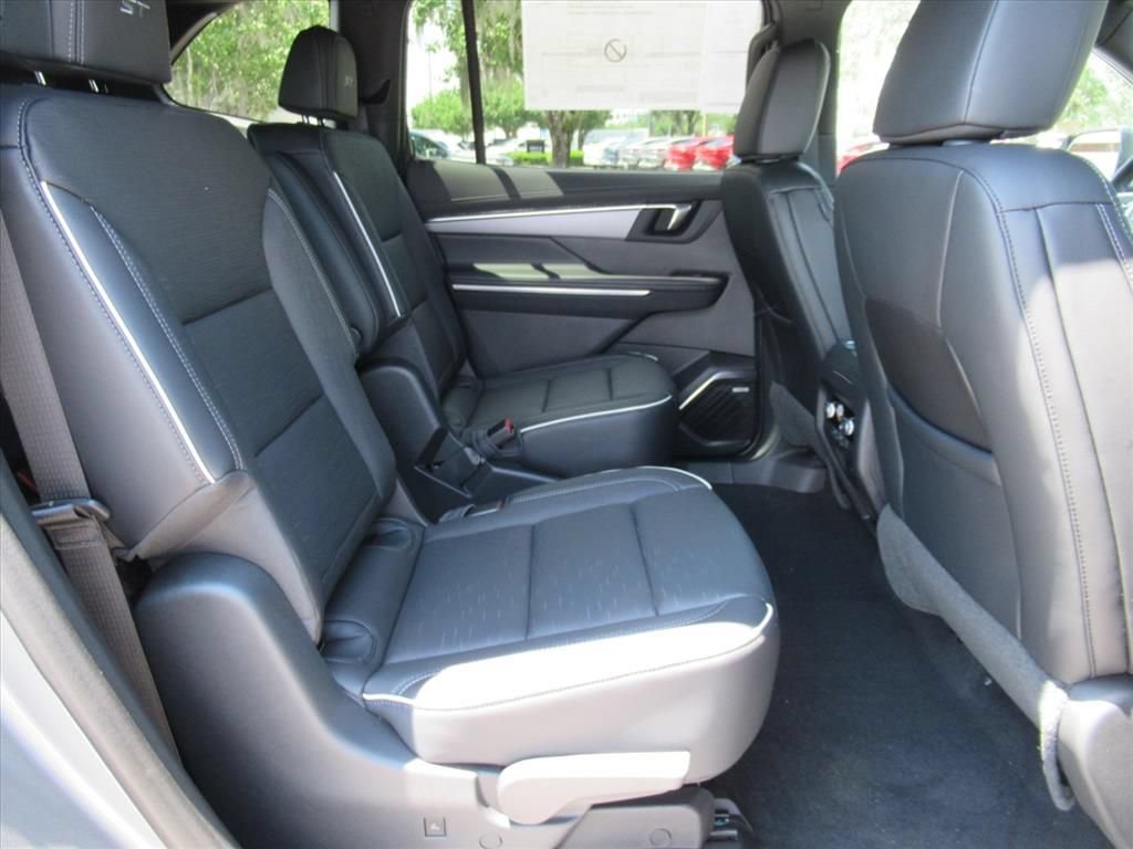 New 2026 Buick Enclave Sport Touring w/ Power Package FWD image 33