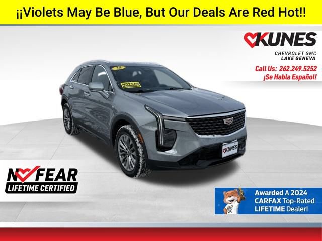 Used 2025 Cadillac XT4 Premium Luxury image 1