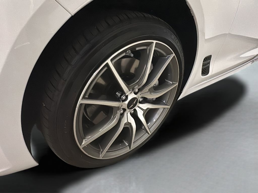 Certified 2025 Genesis G70 2.5T AWD/4WD image 4