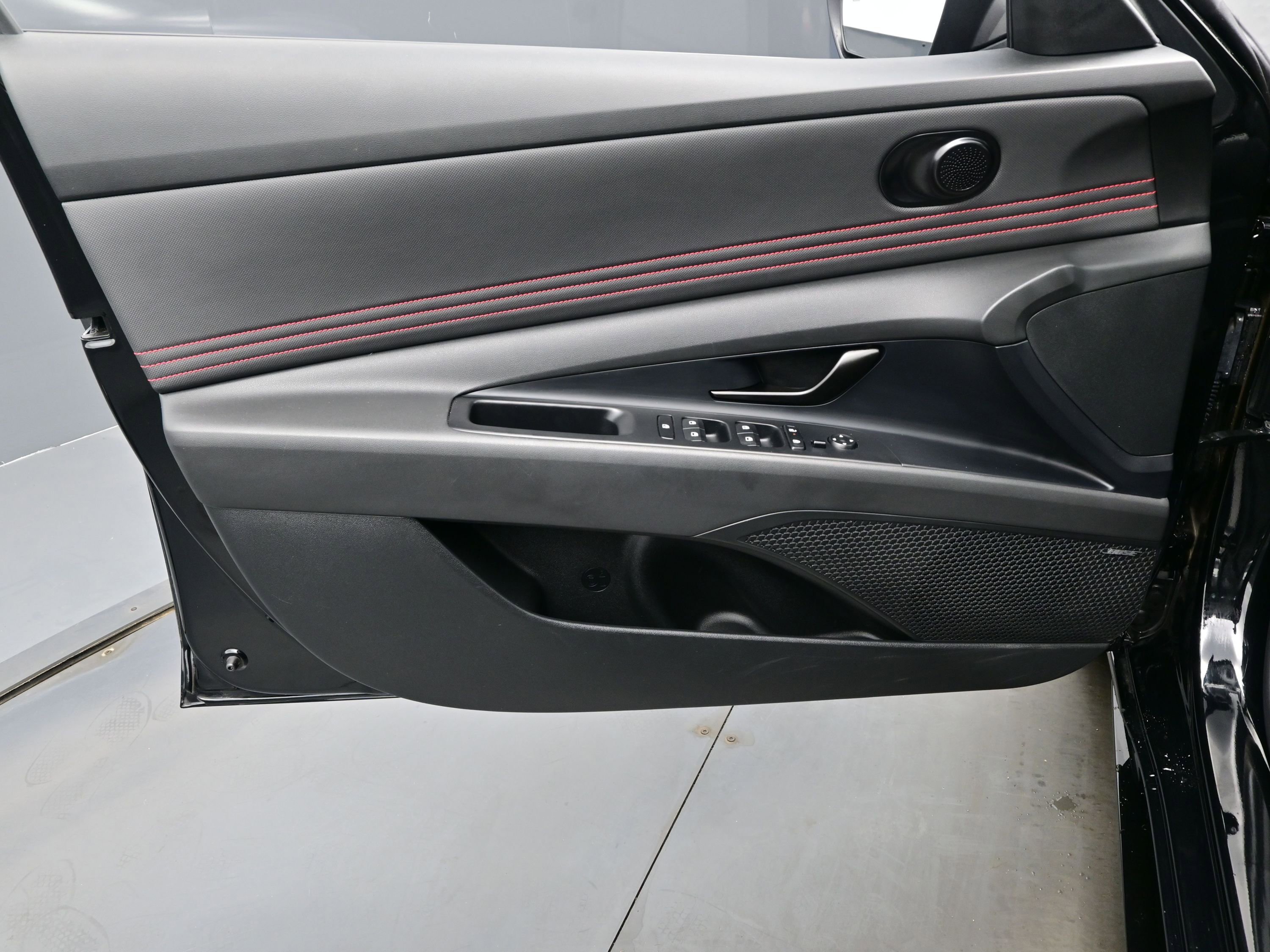 Certified 2025 Hyundai Elantra N Line w/ Cargo Package image 9