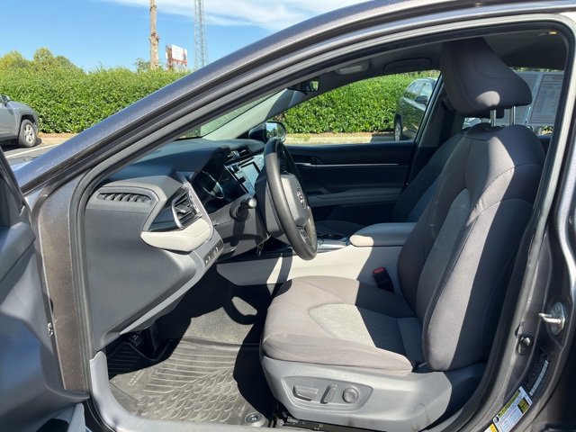 Used 2019 Toyota Camry LE image 13