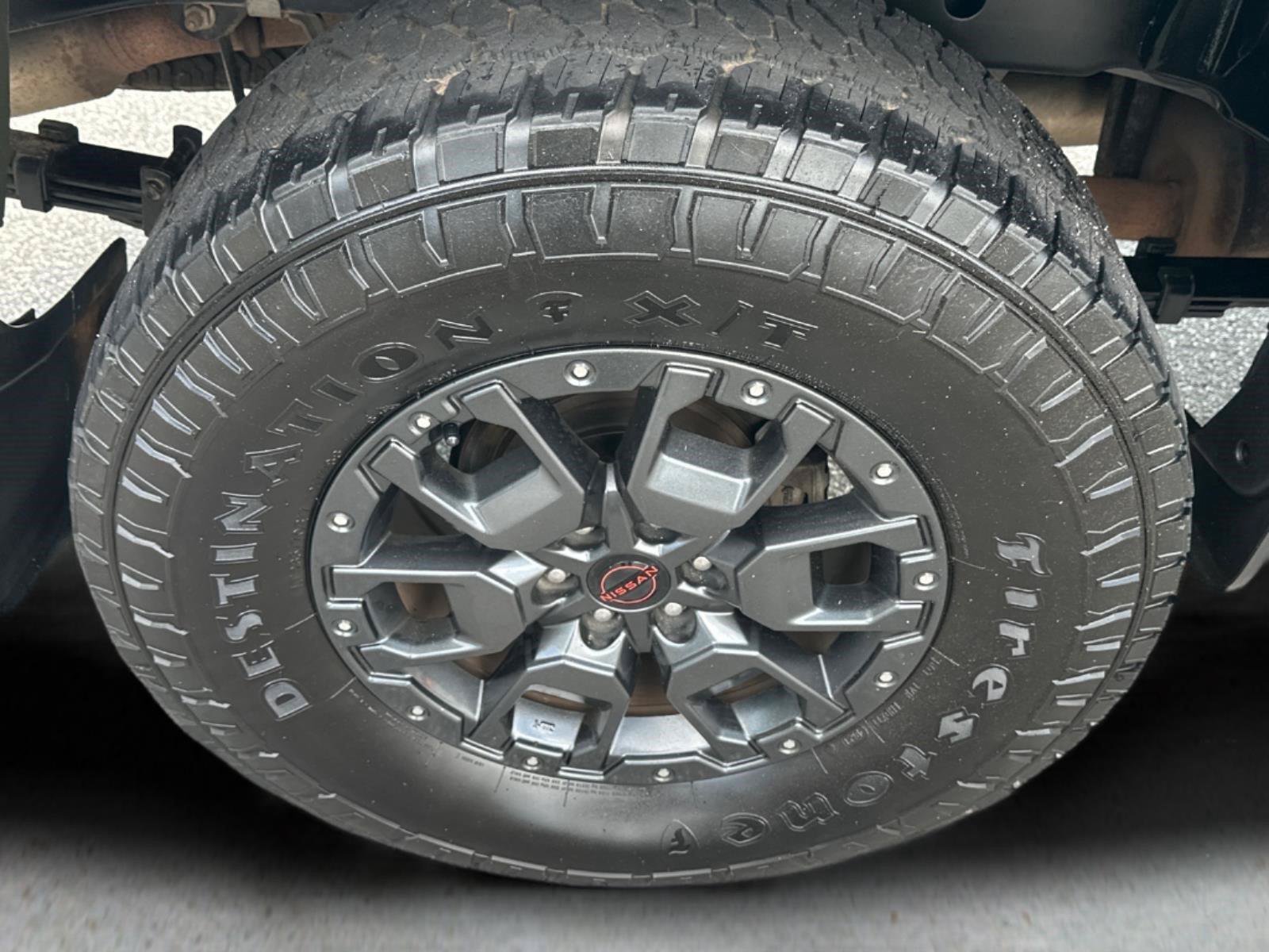 Used 2023 Nissan Frontier PRO-4X w/ Pro-4X Premium Package AWD/4WD image 11