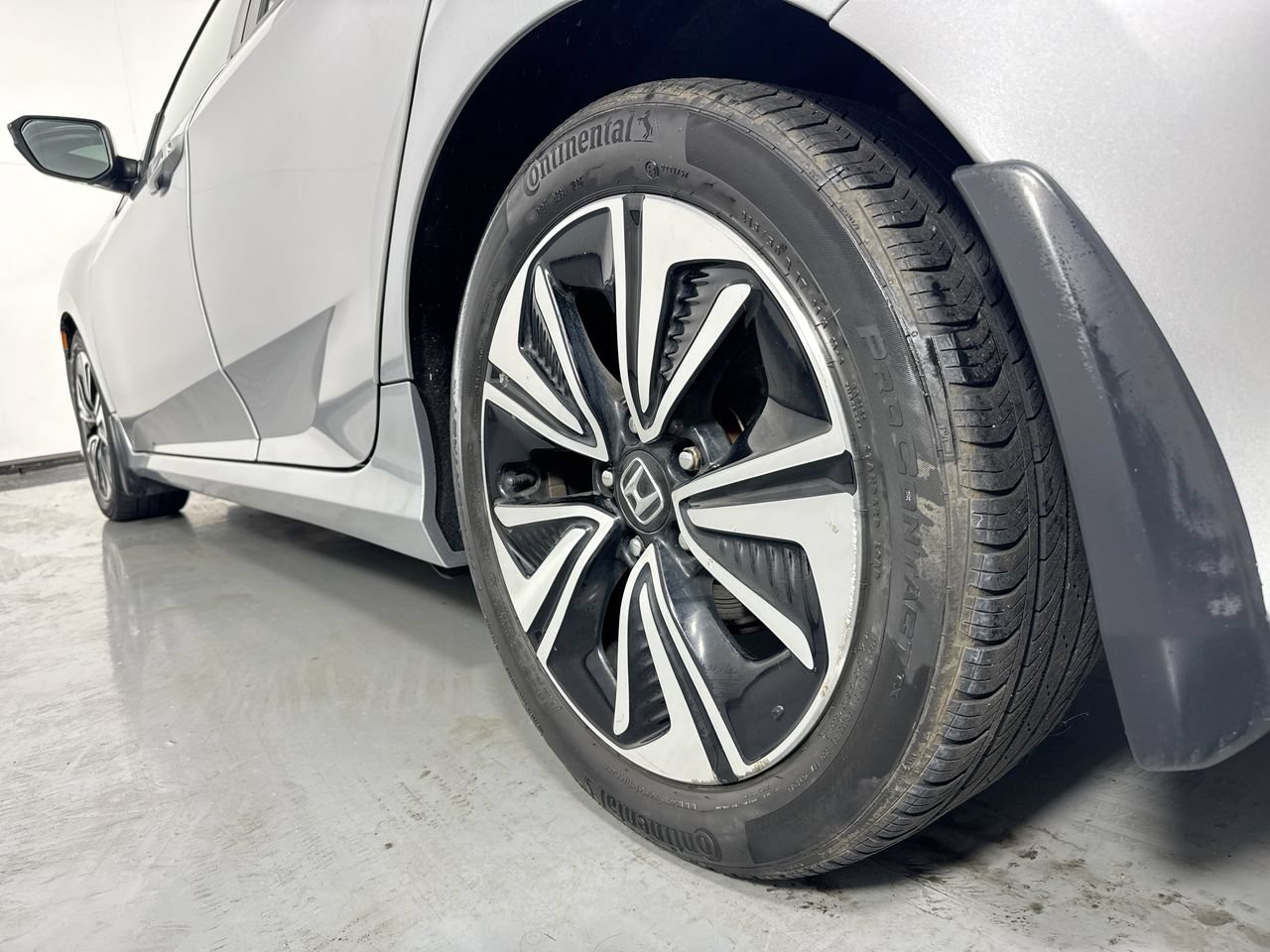 Used 2016 Honda Civic EX-L image 8