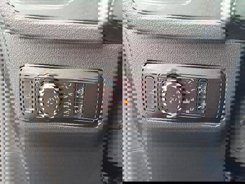 Used 2025 Ford Escape Platinum image 16