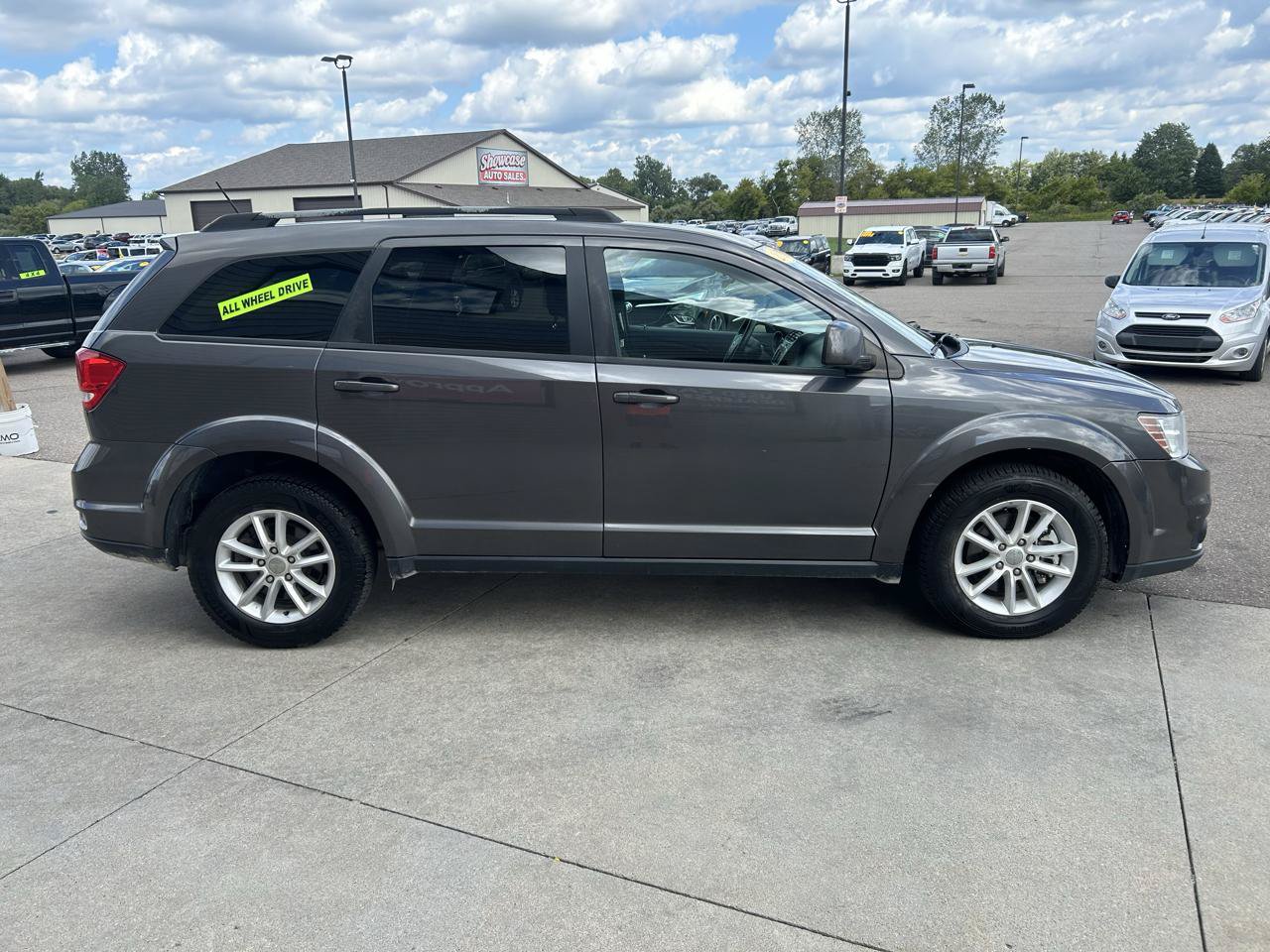 Used 2017 Dodge Journey SXT w/ Comfort/Convenience Group AWD/4WD image 4