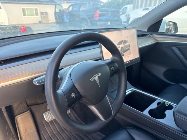 Used 2022 Tesla Model Y Long Range AWD/4WD image 10