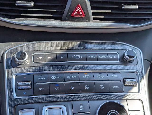 Used 2021 Hyundai Santa Fe Limited FWD image 19