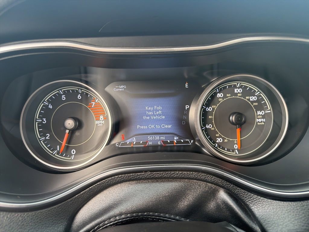 Used 2019 Jeep Cherokee Limited image 25