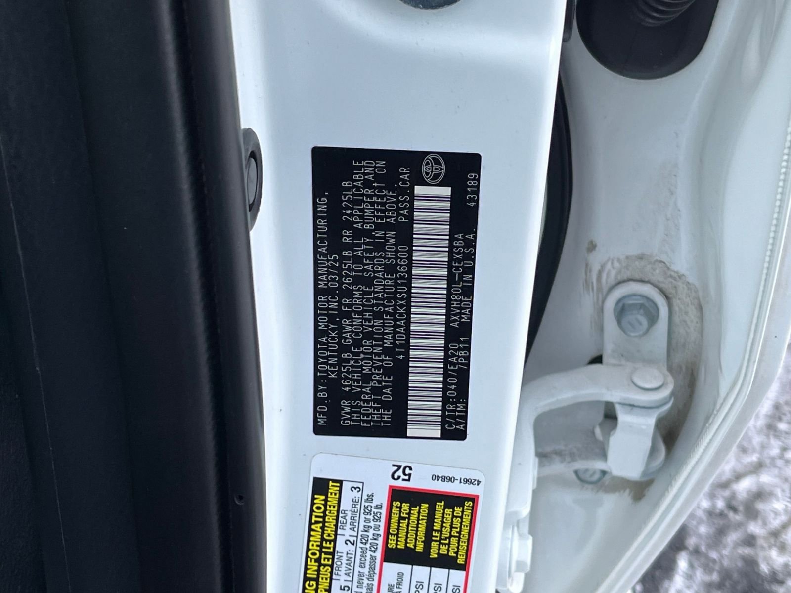 Used 2025 Toyota Camry SE FWD image 25