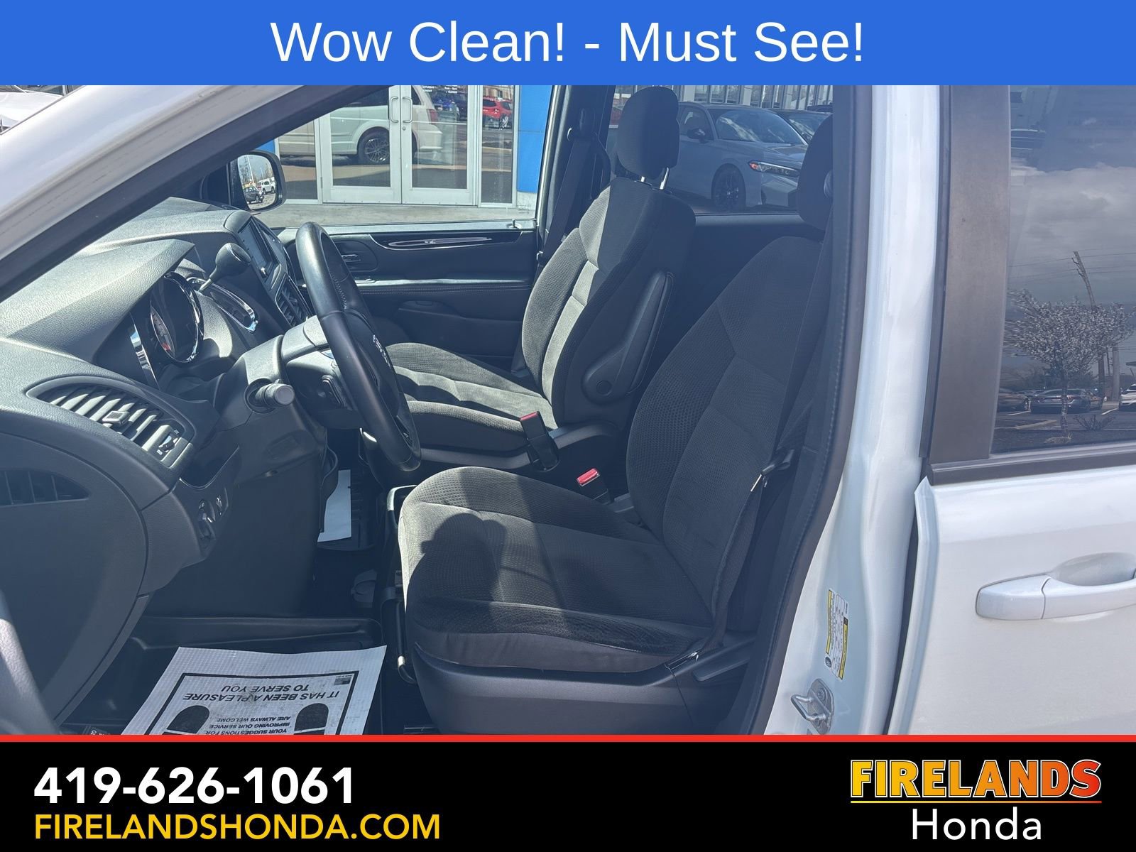 Used 2017 Dodge Grand Caravan SE FWD image 7