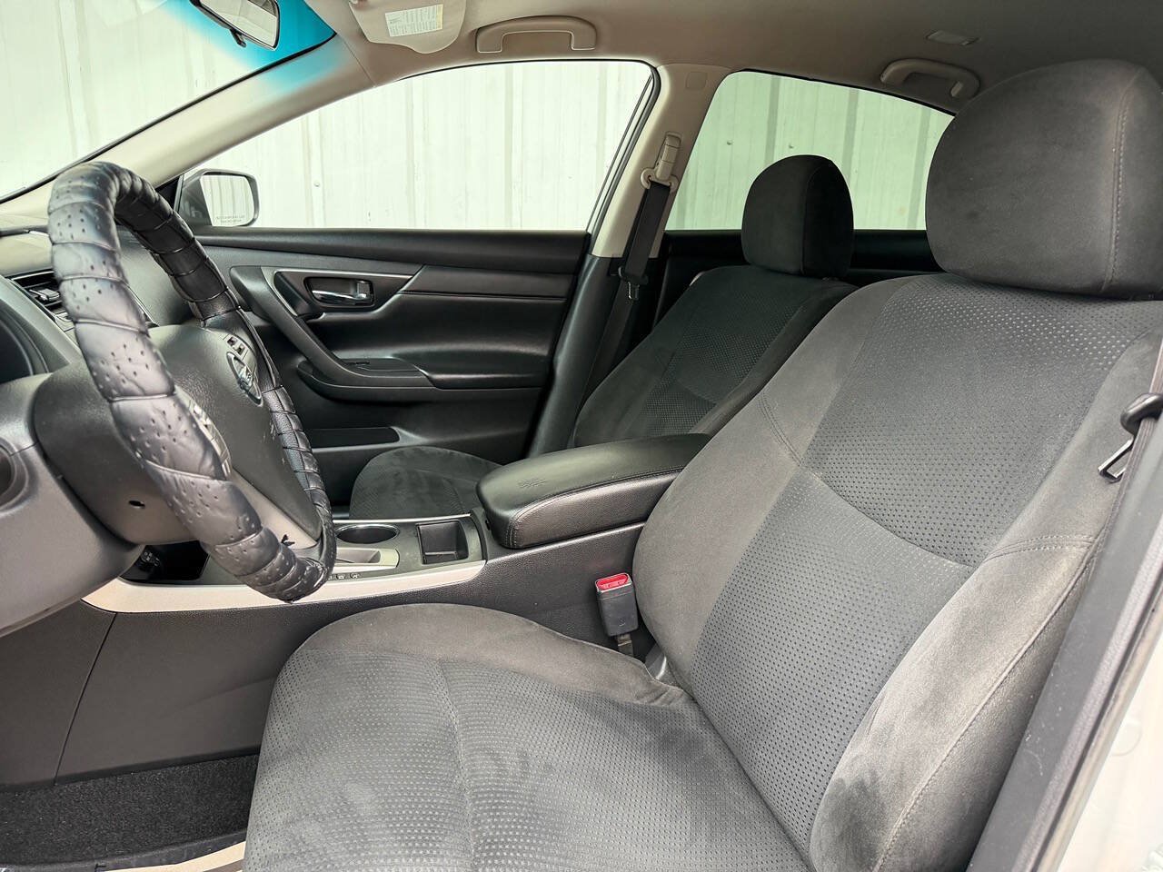 Used 2015 Nissan Altima 2.5 S w/ Special Edition Package FWD image 12