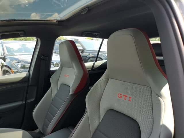New 2026 Volkswagen GTI SE FWD image 16