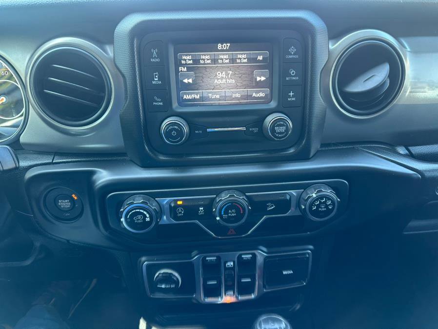 Used 2018 Jeep Wrangler Unlimited Sport S image 19