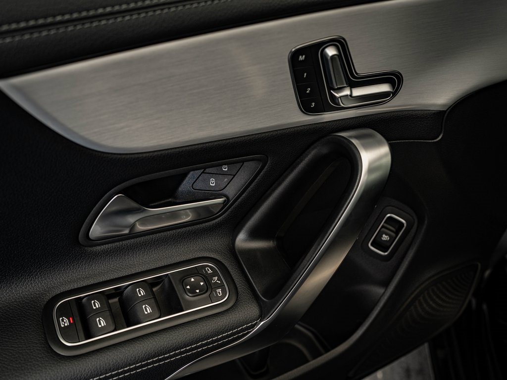 Certified 2025 Mercedes-Benz CLA 250 4MATIC image 22