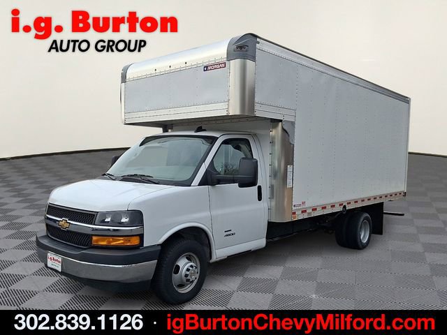 New 2024 Chevrolet Express 4500 Extended w/ Power Convenience Package RWD image 3