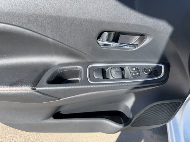 Used 2021 Nissan Versa SR w/ Convenience Package image 17