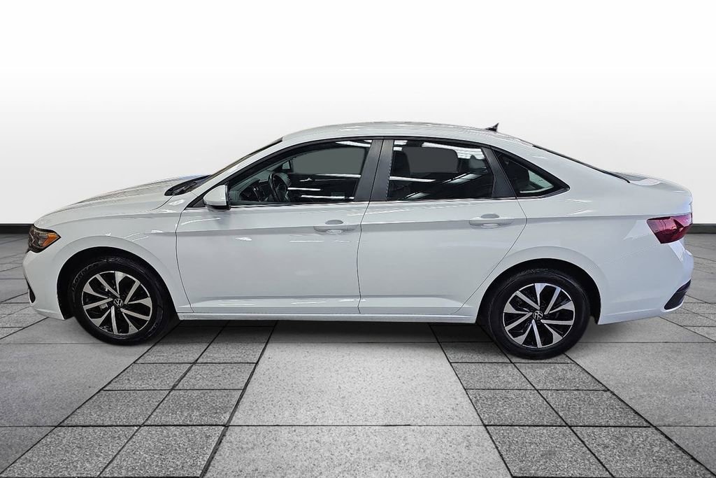 Used 2024 Volkswagen Jetta S image 8