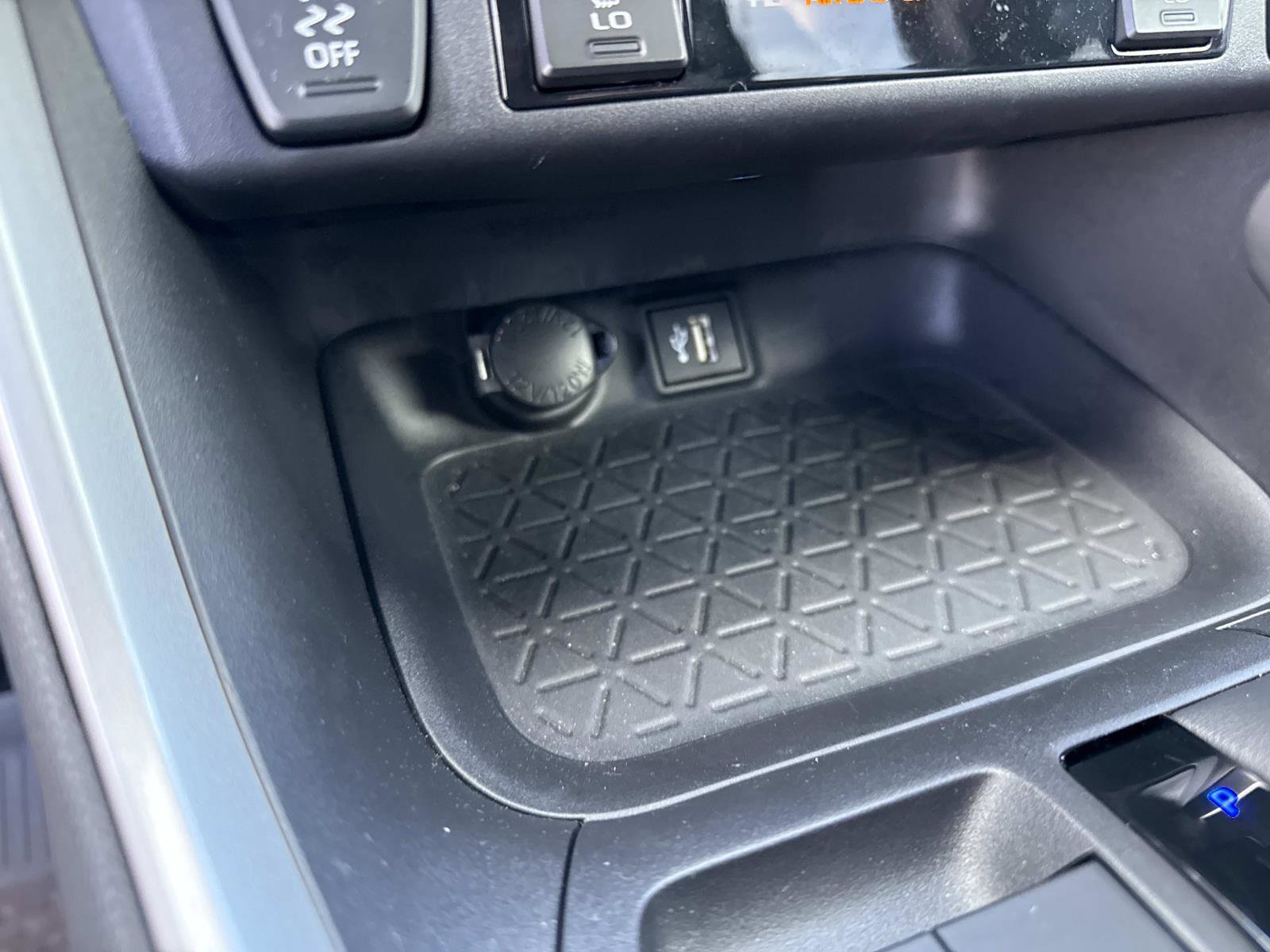 Used 2024 Toyota RAV4 XSE image 26