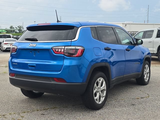 Used 2024 Jeep Compass Sport AWD/4WD image 5