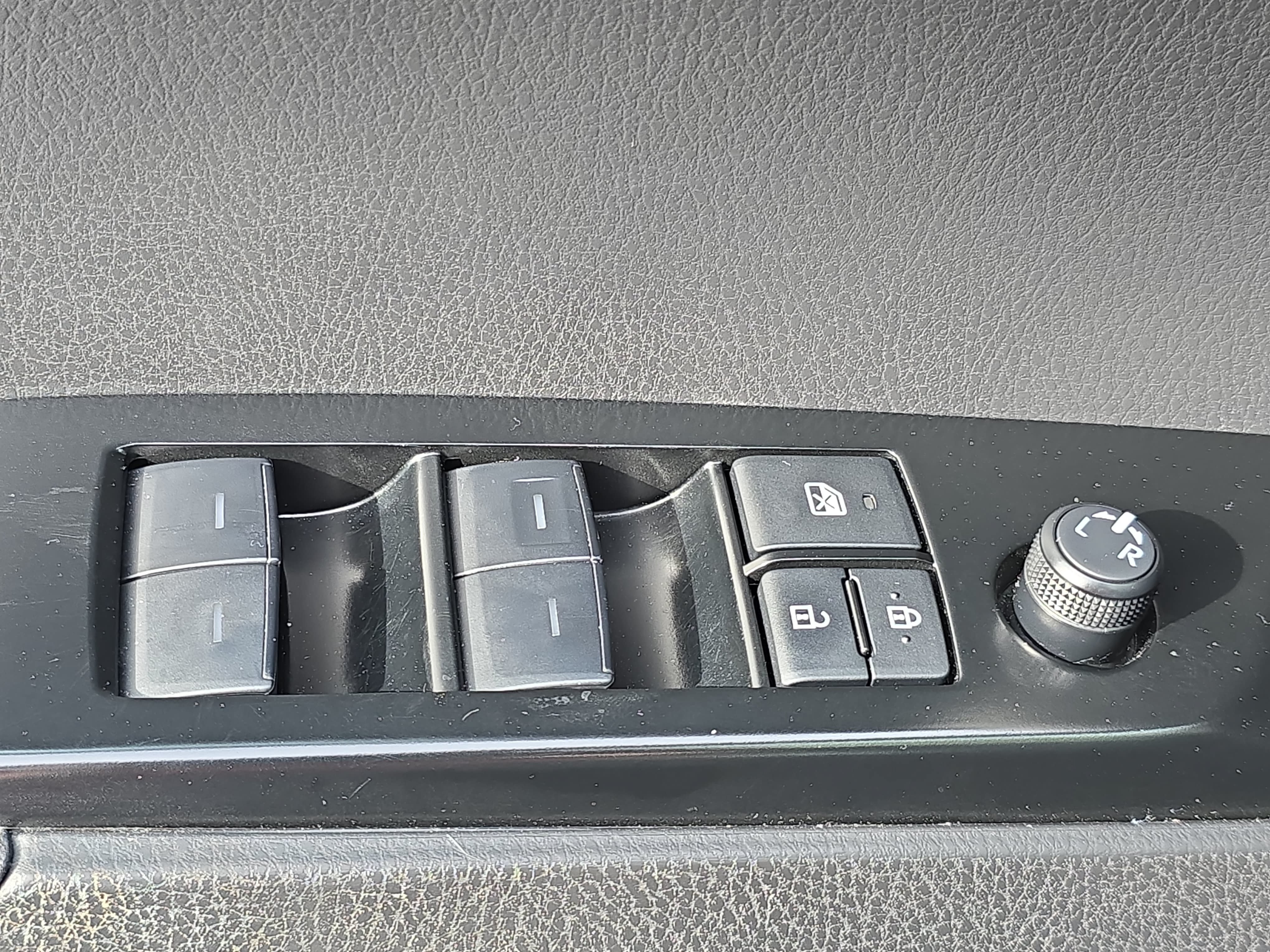Used 2025 Toyota Camry SE w/ Multimedia Upgrade Package FWD image 26