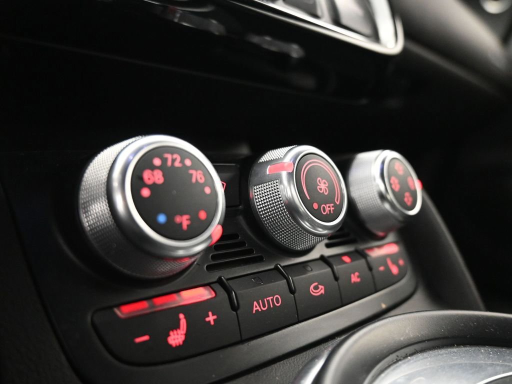 Used 2010 Audi R8 V10 image 54