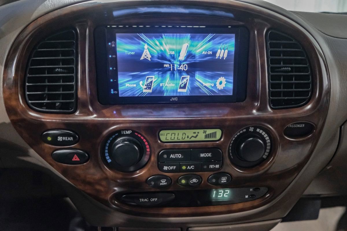 Used 2004 Toyota Sequoia SR5 image 23