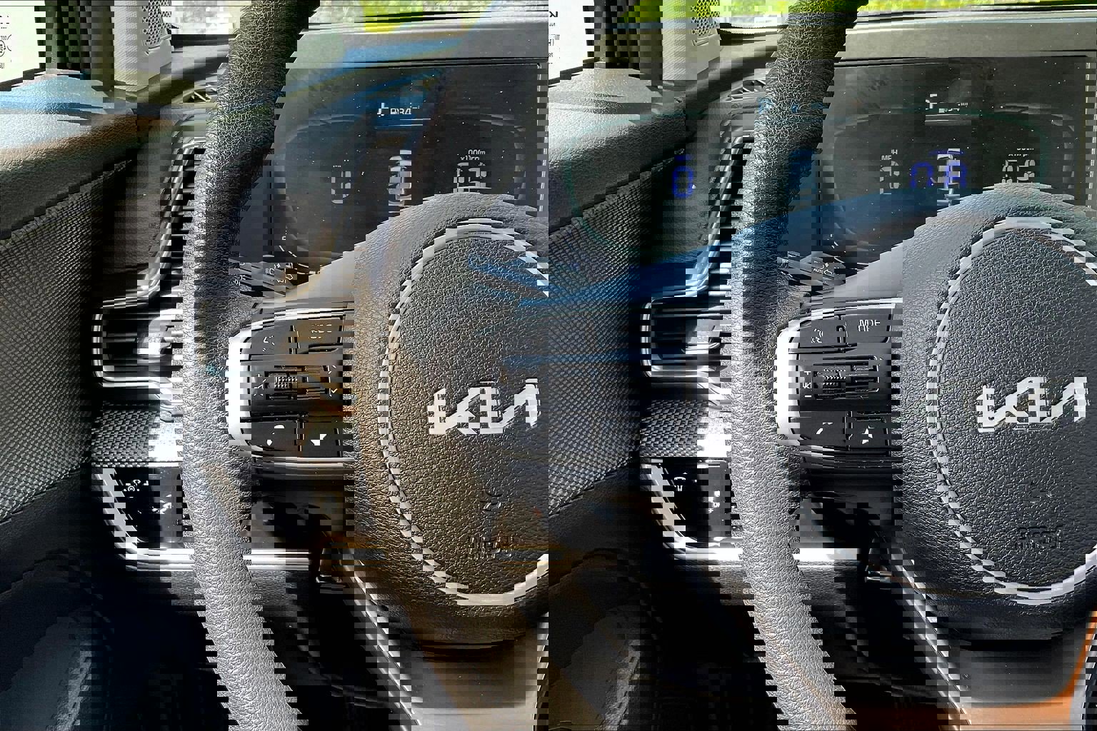 Used 2023 Kia Sportage LX image 12