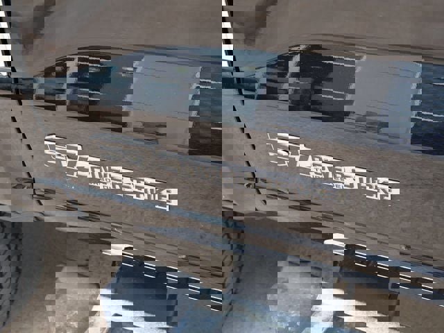 Certified 2025 Ford F350 Lariat w/ Chrome Package image 36