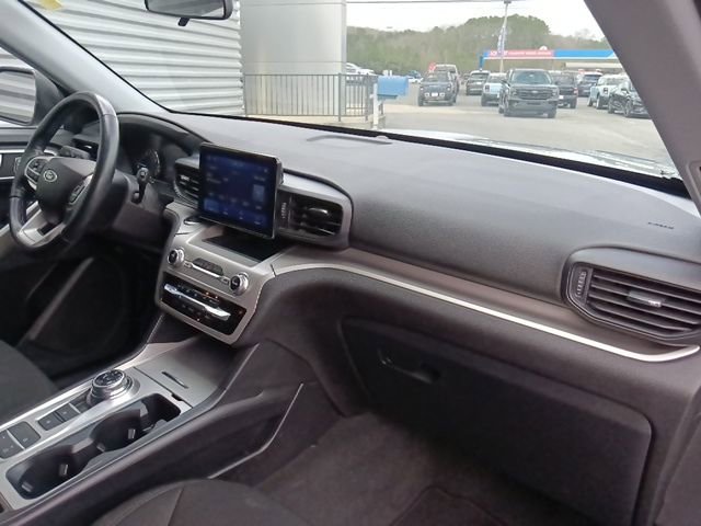 Certified 2022 Ford Explorer XLT w/ Class IV Trailer Tow Package image 34