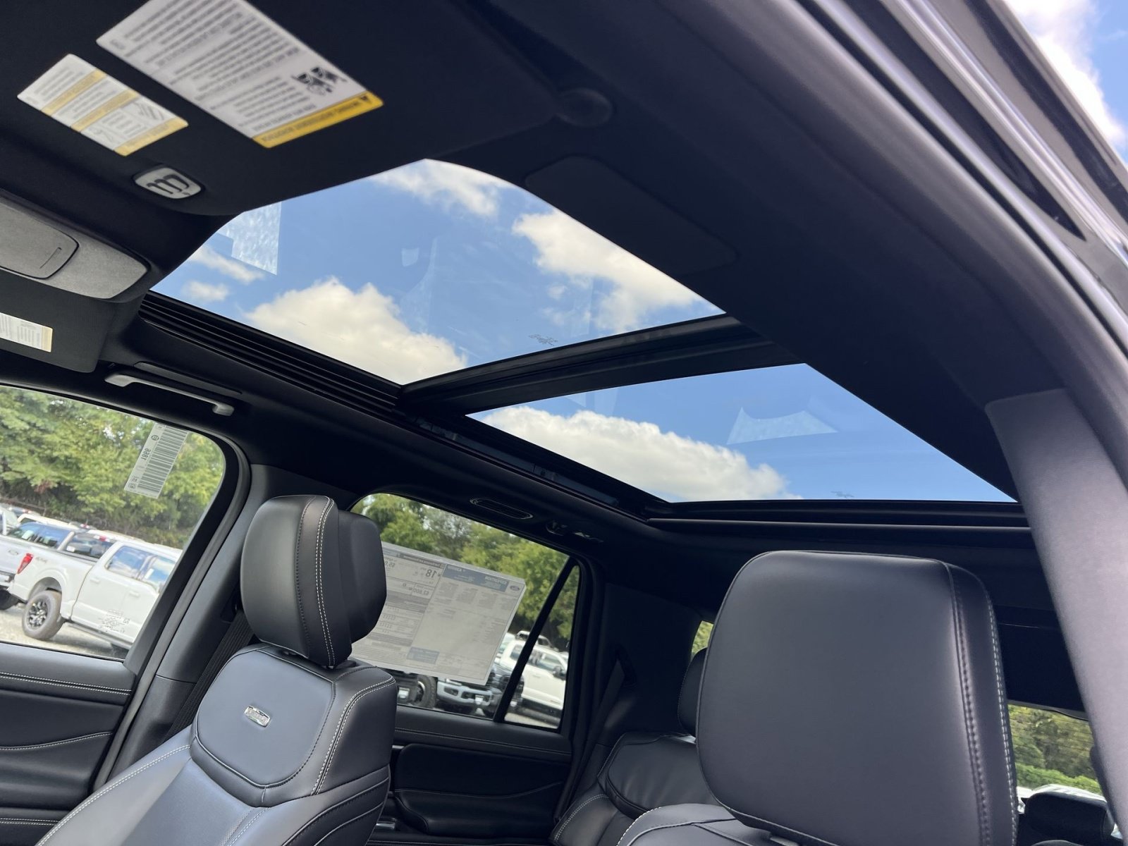 New 2027 Ford Expedition Platinum w/ Stealth Appearance Package AWD/4WD image 24