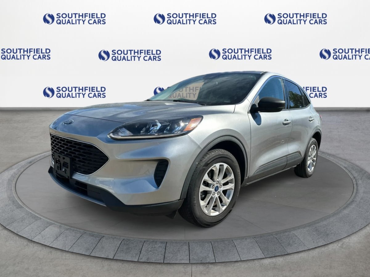 Used 2022 Ford Escape SE AWD/4WD image 2